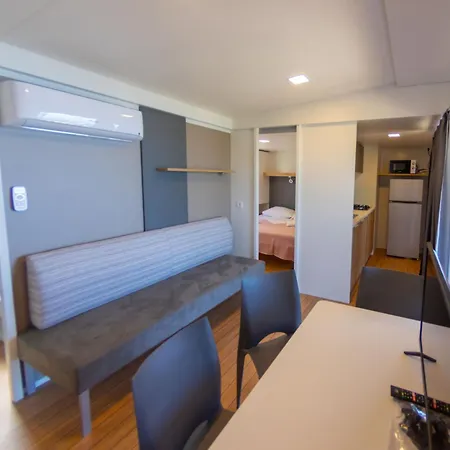 Apartmán Mobilheim Adria Family Mit Pool By Interhome Klenovica
